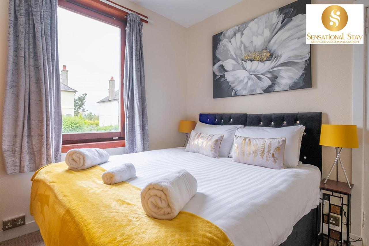 Sensational Stay Short Lets & Serviced Accommodation 2 Bedroom Apartment Aberdeen, Middlefield Place Exterior foto